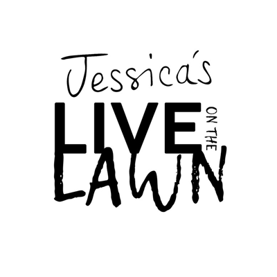 Jessicas-Live-on-the-lawn